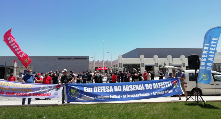 Trabalhadores do Arsenal do Alfeite exigem investimento e modernização