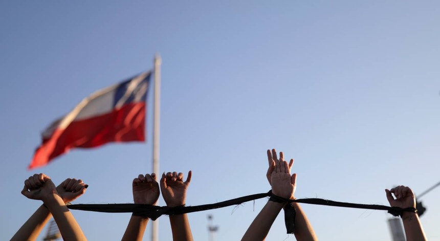 Manifestação no Chile pelos direitos das mulheres&nbsp;Pablo Sanhueza – Reuters
